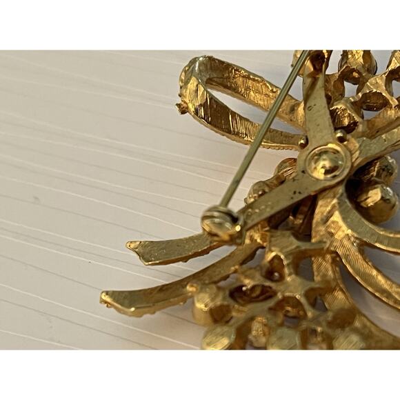 Vintage CORO Pin Brooch Pink Purple Gold-Tone Ribbon Signed Missing Stones - Picture 9 of 11